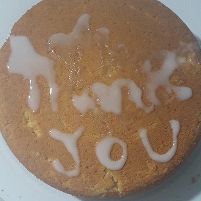 Queen's Thank you cake.jpg